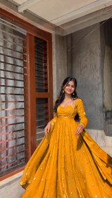 Priya Nambiar review photo