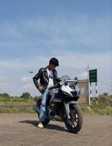 Akshay review photo