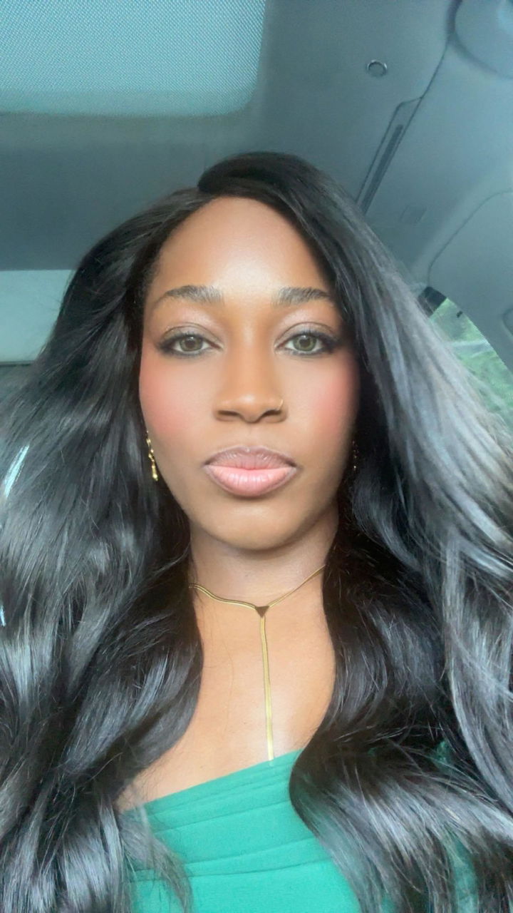 Customer photo attached to a verified purchase review of Burmese Raw Body Wave Hair 4 Bundle Deal