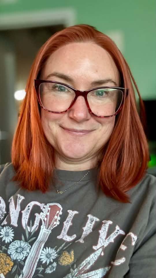 Auburn Ginger Red Wavy Lace Front Wig Nite