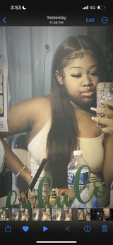 Khaniya B. review photo