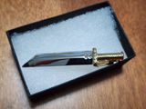 E. review photo
