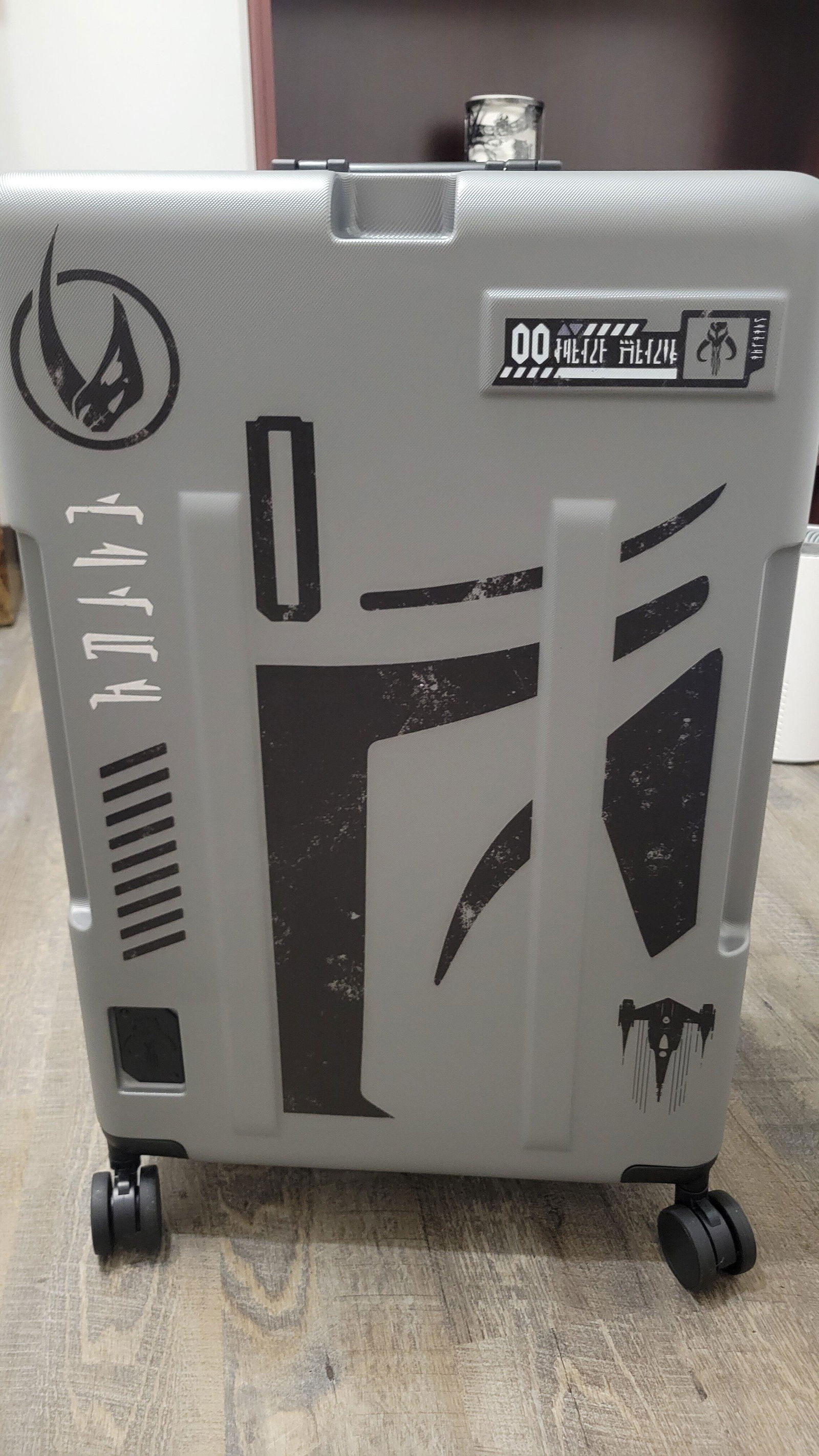 Star Wars Mando Skyrider Check-In Luggage | Heroes & Villains