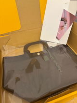 M review photo
