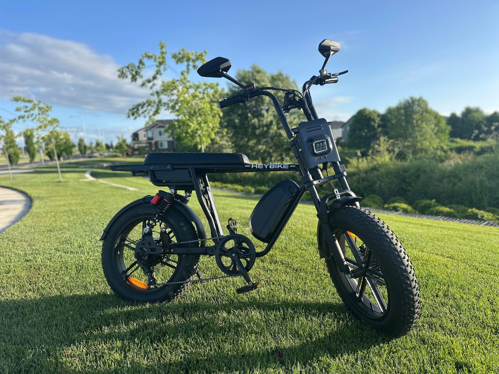 Customer photo of Heybike Saturn Moped-Style Electric Bike