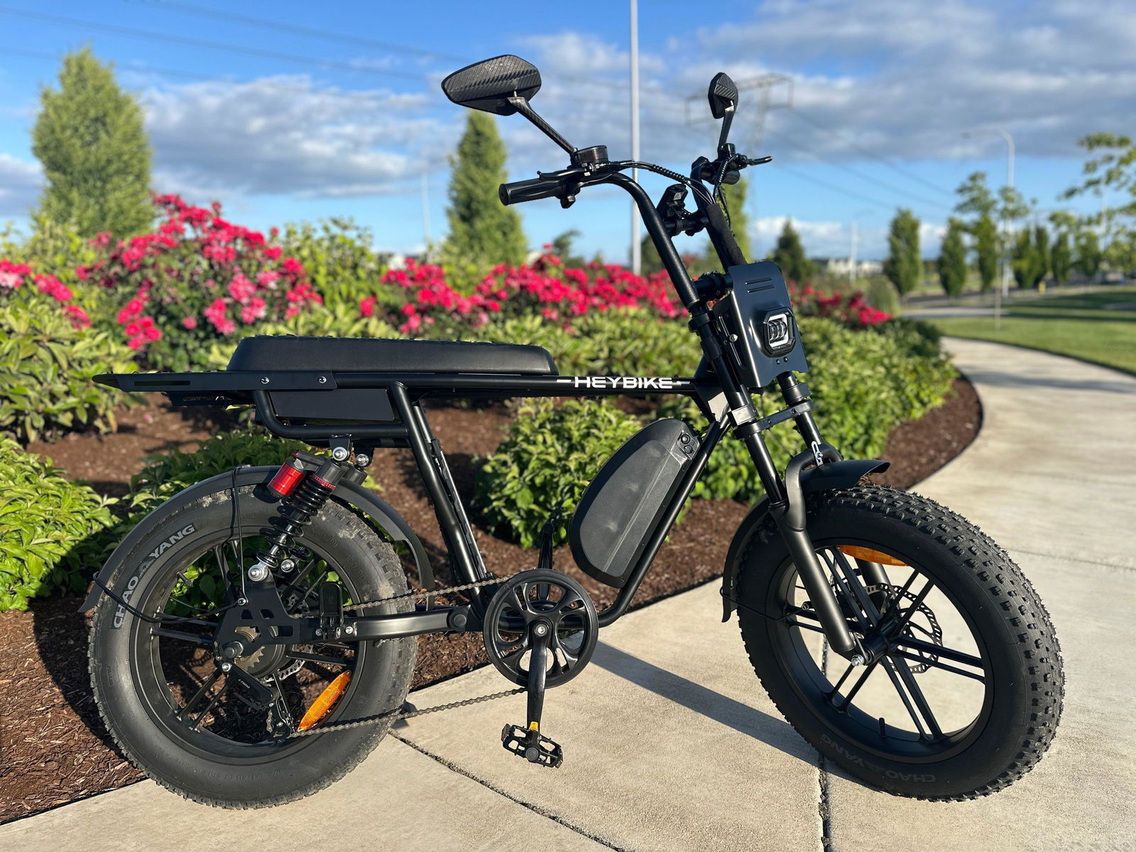 Customer photo of Heybike Saturn Moped-Style Electric Bike