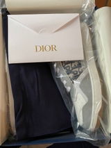 D.H. review photo