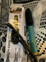 Hira Manzoor review photo