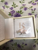 JJ review photo