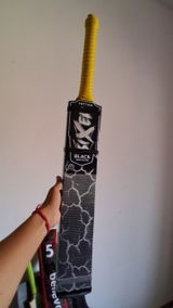 Sixer bat review photo