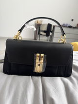 Dr Aysha Suhana review photo