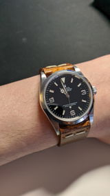 DH review photo