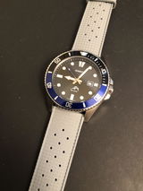 B.H. review photo