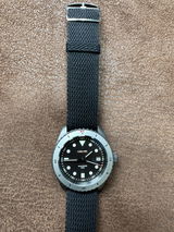 M. review photo