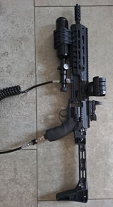 M. review photo