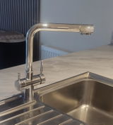 Lidia review photo