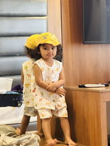 divya srii review photo
