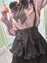 H.F. review photo