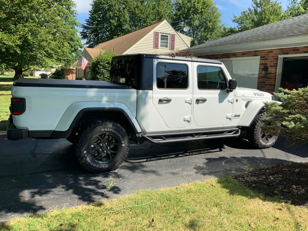 Hooke Road Running Boards Side Steps Nerf Bars(20-26 Jeep Gladiator JT)
