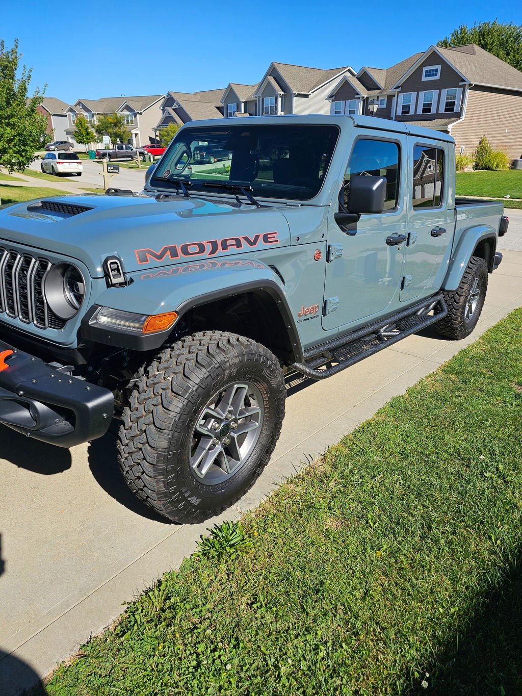 Hooke Road Running Boards Side Steps Nerf Bars(20-26 Jeep Gladiator JT)