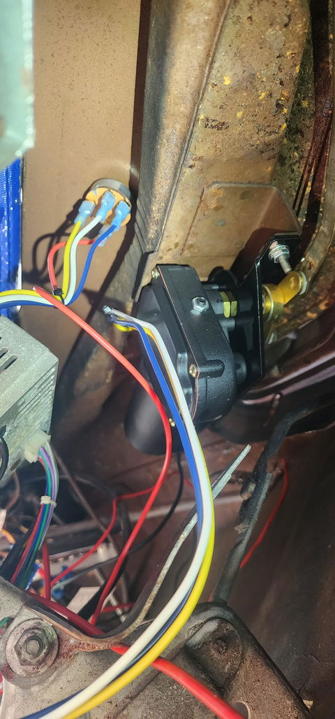 1949-50 Dodge, Desoto and Plymouth Windshield Wiper Motor- (Replaces Factory Vacuum Wiper Motor)