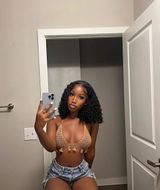 Alexia Stanford review photo