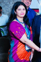 Hina Singh review photo