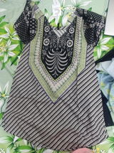 Tehreem review photo