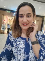 Komal Kapoor review photo
