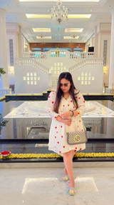 Diya Arora review photo