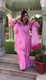 Renu Kapoor review photo