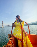 Shreya Kapoor review photo