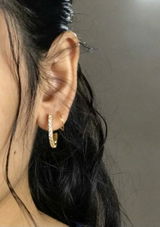 H review photo