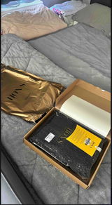 E** Y** Ü** review photo