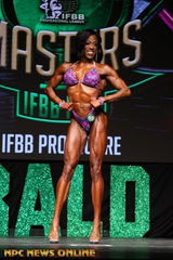 Jennifer L review photo