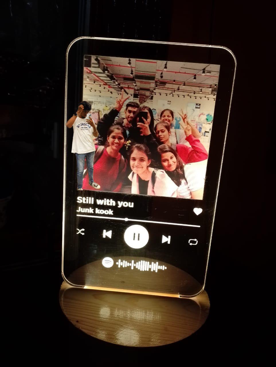 NightShot- Spotify Night Lamp