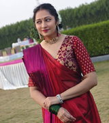 Aarti review photo