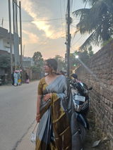 Nidhi review photo