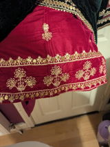 Esha Ahmad review photo