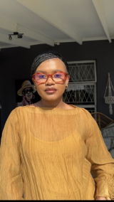 Khanyi B. review photo