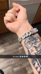 Sal review photo