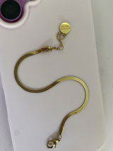 Leona review photo