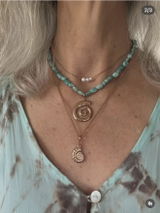 Manuela review photo