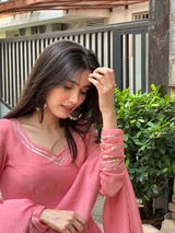 Isha review photo
