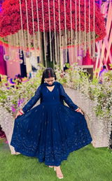 Varsha Rawat review photo