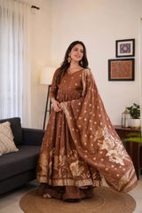 divya singh review photo