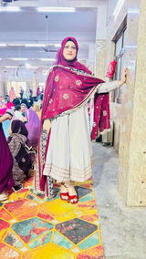 Shaista Akhtar review photo