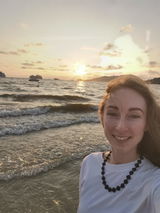 Hayley review photo