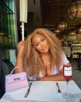 Alize Mann review photo