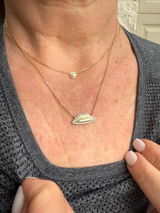 Diamond Halo Classic Kiss Necklace